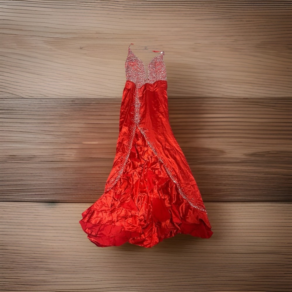 Showtime Collection Red‎ Dress Size 8 Crystal Accents